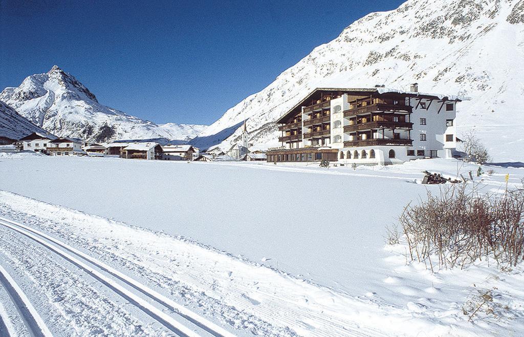 Alpenhotel Tirol 갈투르 외부 사진