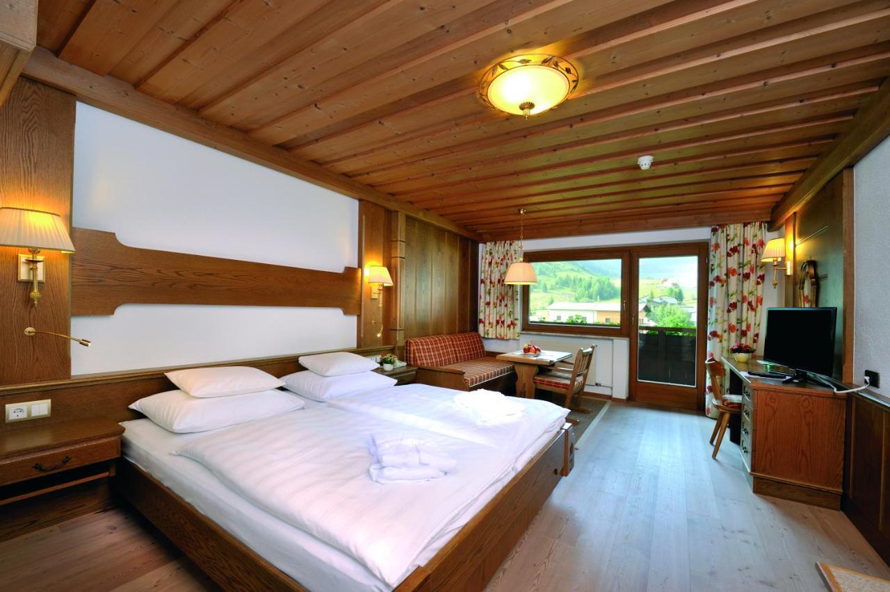 Alpenhotel Tirol 갈투르 외부 사진